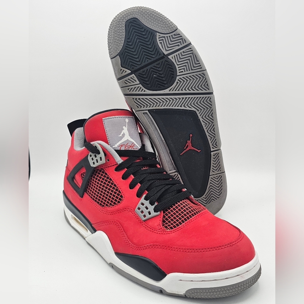 Size 11 - Jordan 4 Retro Toro Bravo 2013